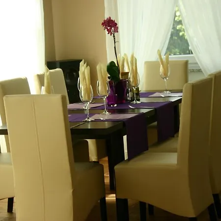 Art Homestay Walbrzych